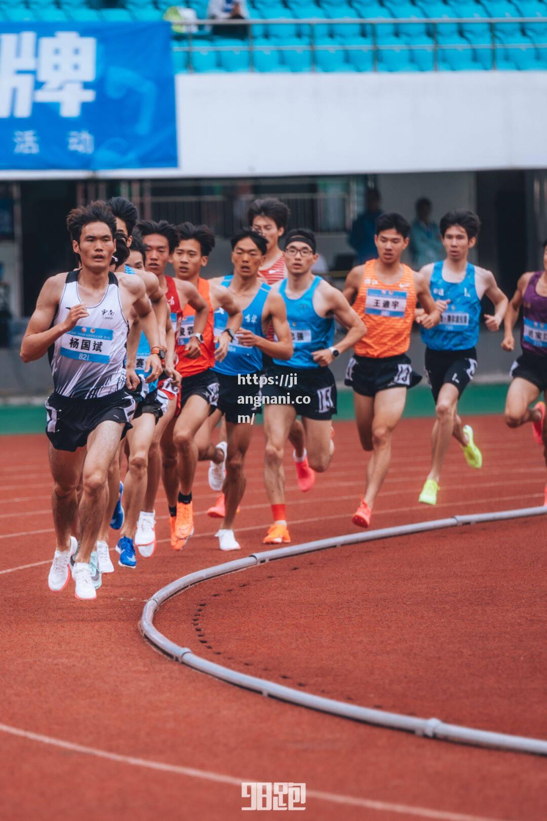 江南体育-田径名将速度风驰电掣，轻松夺得金牌