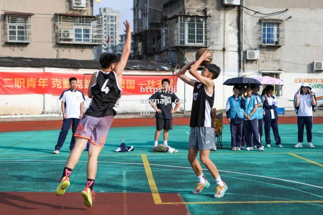 江南体育-河南金鹏队夺得篮球最佳射手奖，赛场耀眼